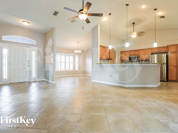 2nd image of 2478 Redstone Ave