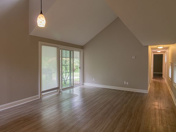 2nd image of 12 Northwood Dr #12