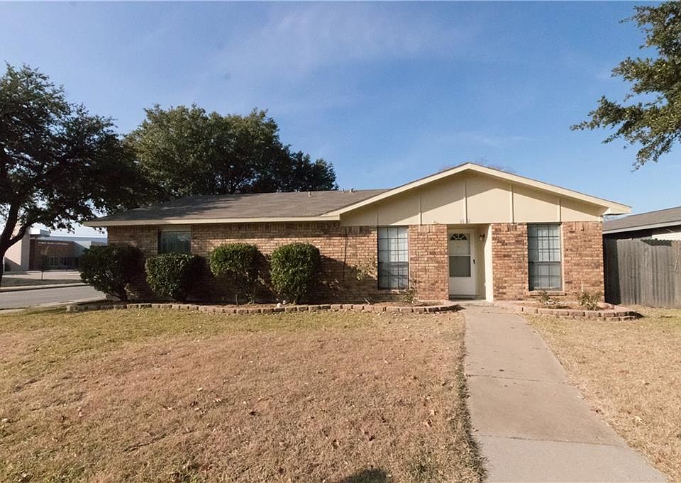 1st image of 5001 Amhurst Ln