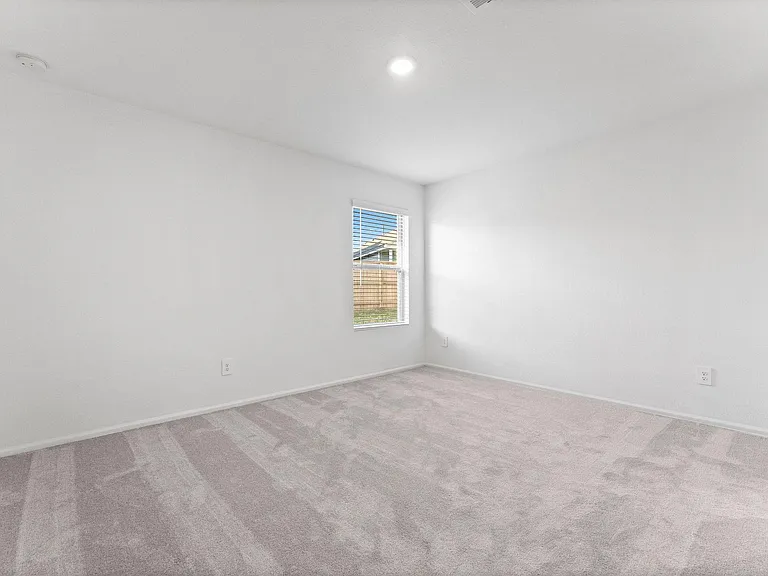 318 Harbor Bend Ct — Photo 31