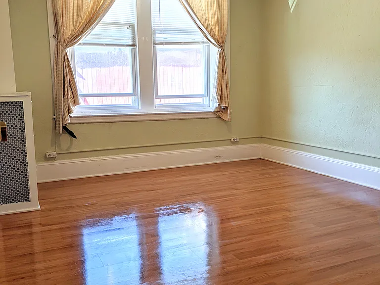 3 Linden St #2 — Photo 2