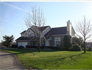 1st image of 22 Saddlebrook Dr