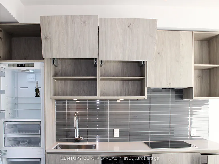 1 Yorkville Ave #1203 — Photo 11