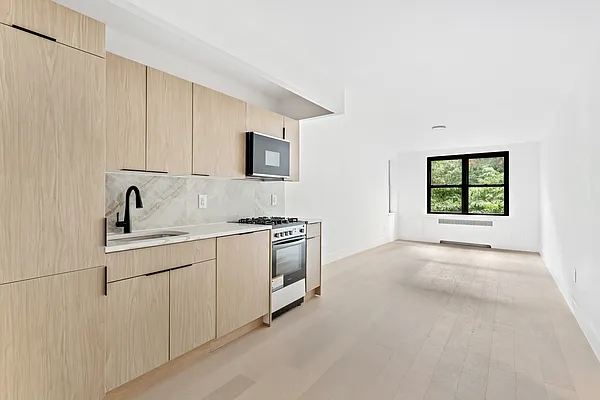 Rented by 620 MGMT | media 8