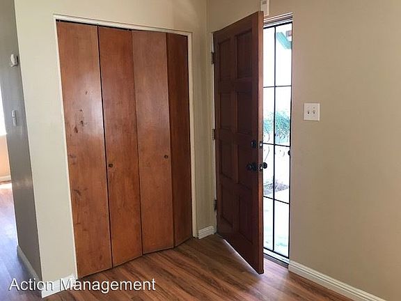 4th image of 775 Newport Ave APT 01