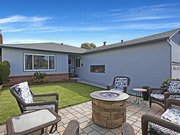 3rd image of 544 Acacia Ave