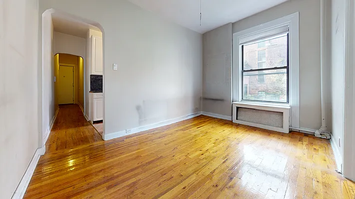 Rented by Bond New York | media 3