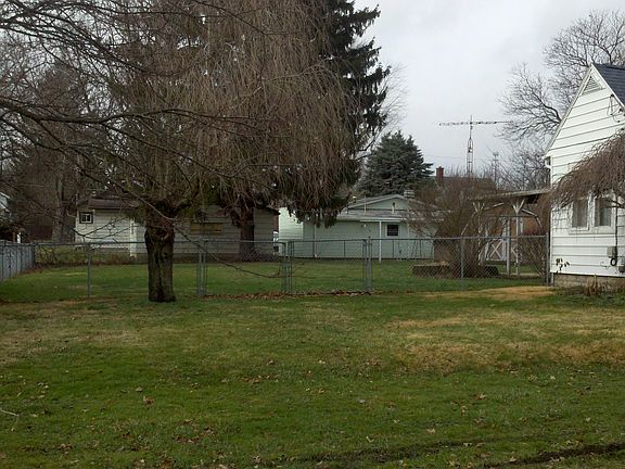 2nd image of 298 Ashland Ave