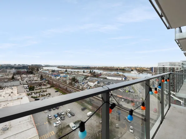 8611 Hazelbridge Way #1306, Richmond, BC V6X 2C1