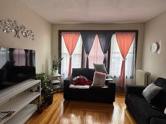 3rd image of 329 Beech St #11555158