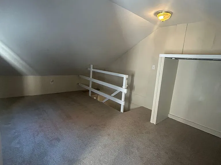 2371 Canby St — Photo 13
