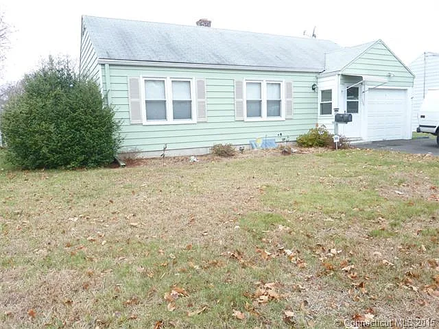 354 Circular Ave photo 1