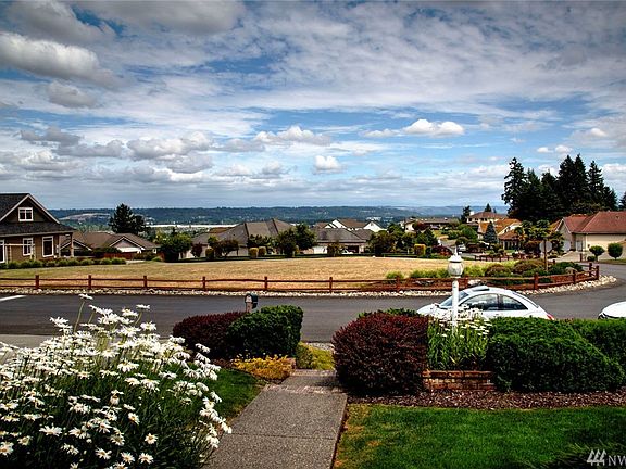 3rd image of 5108 46th Avenue Ct E