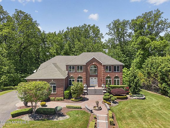 2nd image of 416 Coral Court