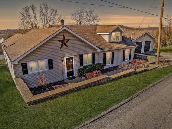 223 Emerson Ln N, Uniontown, PA 15401