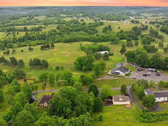 4th image of 155 Golf Course Rd