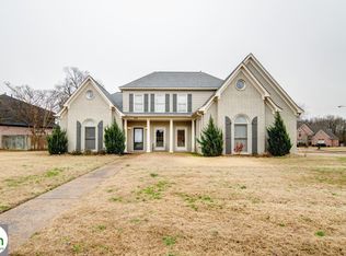 332 Grand Steeple Dr, Collierville, TN 38017