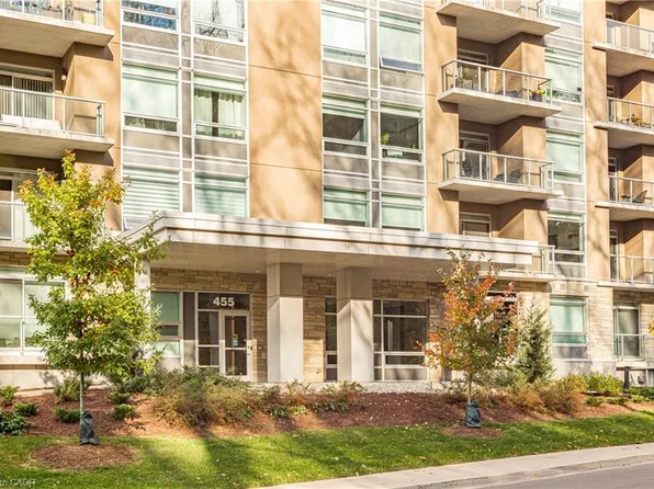 455 Charlton Ave E #208, Hamilton, ON L8N 0B2