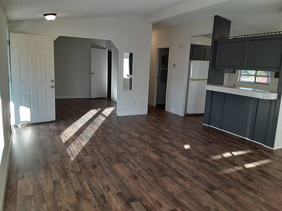 3rd image of 260 E Bradley Ave Space 55
