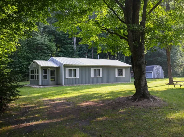 1721 W Abbott Trl, Newberry, MI 49868