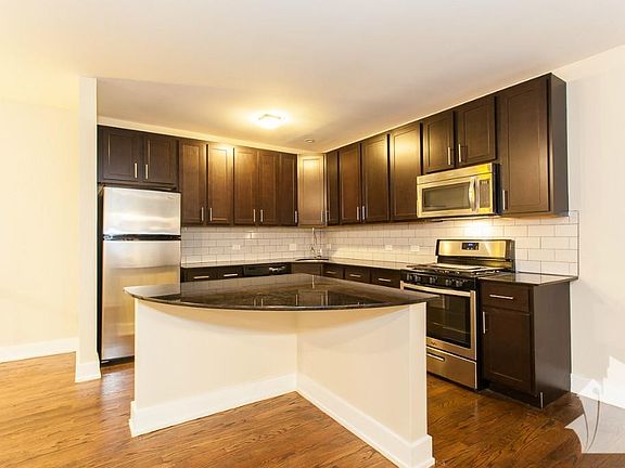 3rd image of 5056-60 N Winchester Ave #5060-1W