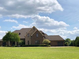 1039 S Evans Rd, Columbus, MS 39701