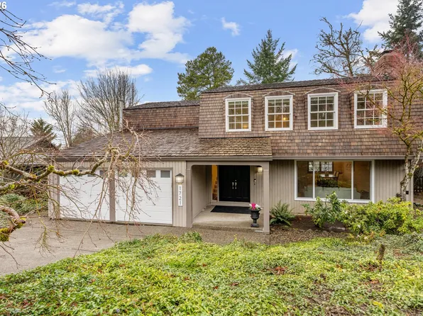 1721 Highland Dr, Lake Oswego, OR 97034