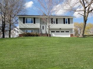 1031 Fronek Dr, Streetsboro, OH 44241