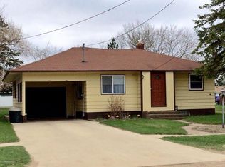 309 N Farwell St, Verndale, MN 56481