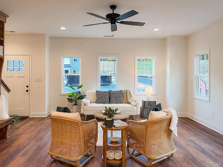 110 Aaron Pl #1-703 — Photo 9
