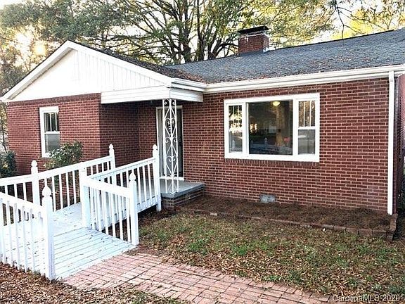 2nd image of 1213 Baker Blvd