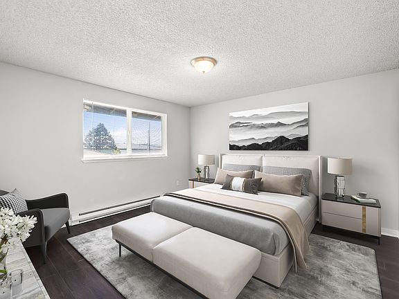 5th image of 1005 Arthur St #10679537