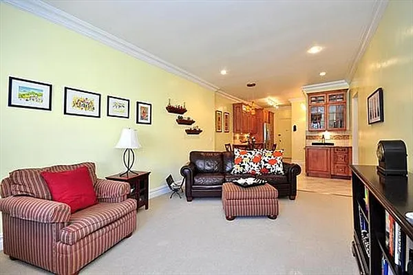 Sold by Citi Habitats | media 13