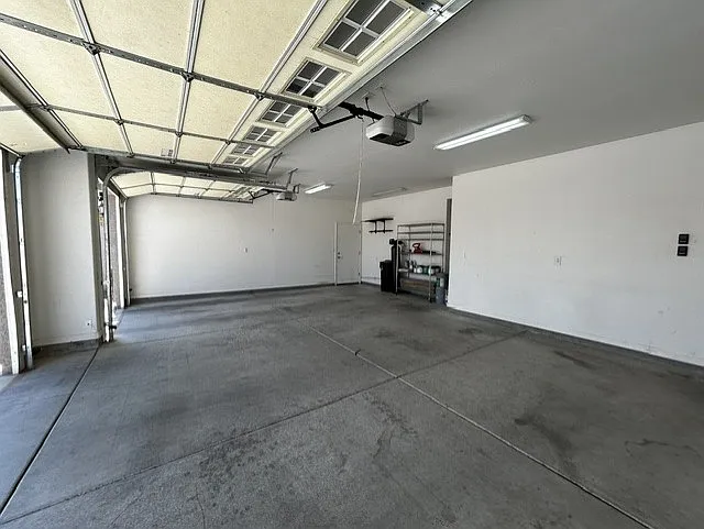1298 E Avenida Fresca — Photo 35