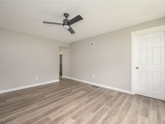 2nd image of 1061 Williams Ave