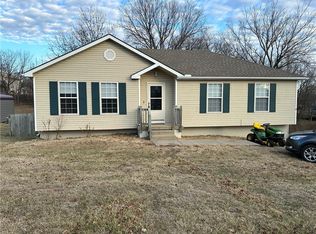 245 Dykes Ln, Holt, MO 64048