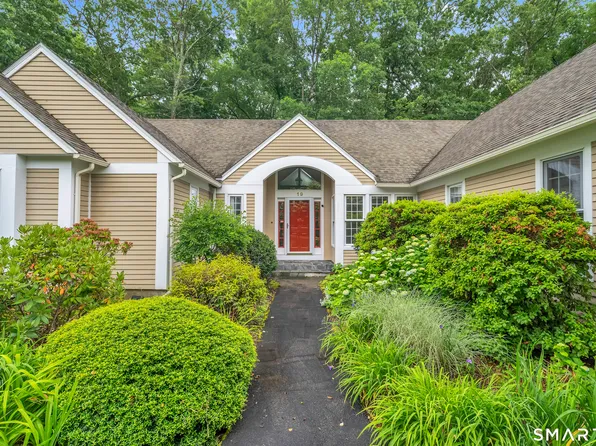 19 Whitehall Lane, Groton, CT 06355