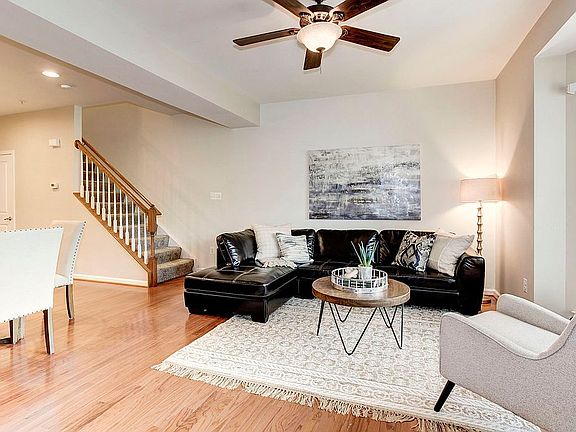 3rd image of 15278 Regents Park Dr #31