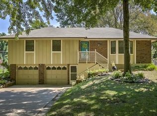 2520 NW 5th St, Blue Springs, MO 64014