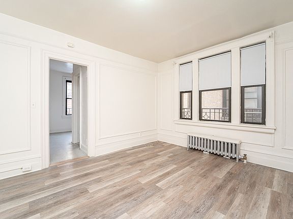 3rd image of 31-53 34th St #11F