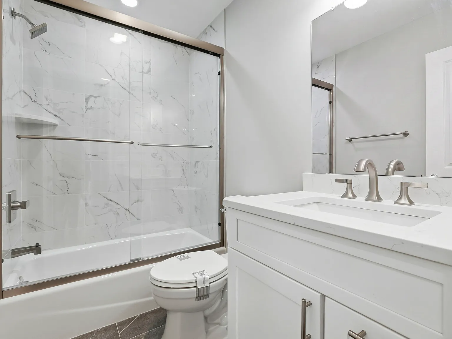 1 bed, $3,100 — Photo 4