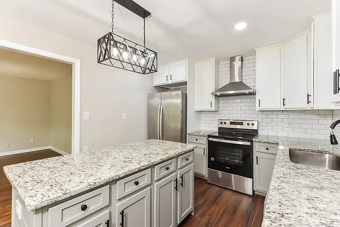 2362 Macon Dr SW — Photo 4