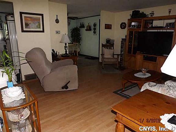 5th image of 4026 Marlton Cir