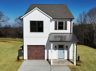 308 W North 3rd St, Seneca, SC 29678