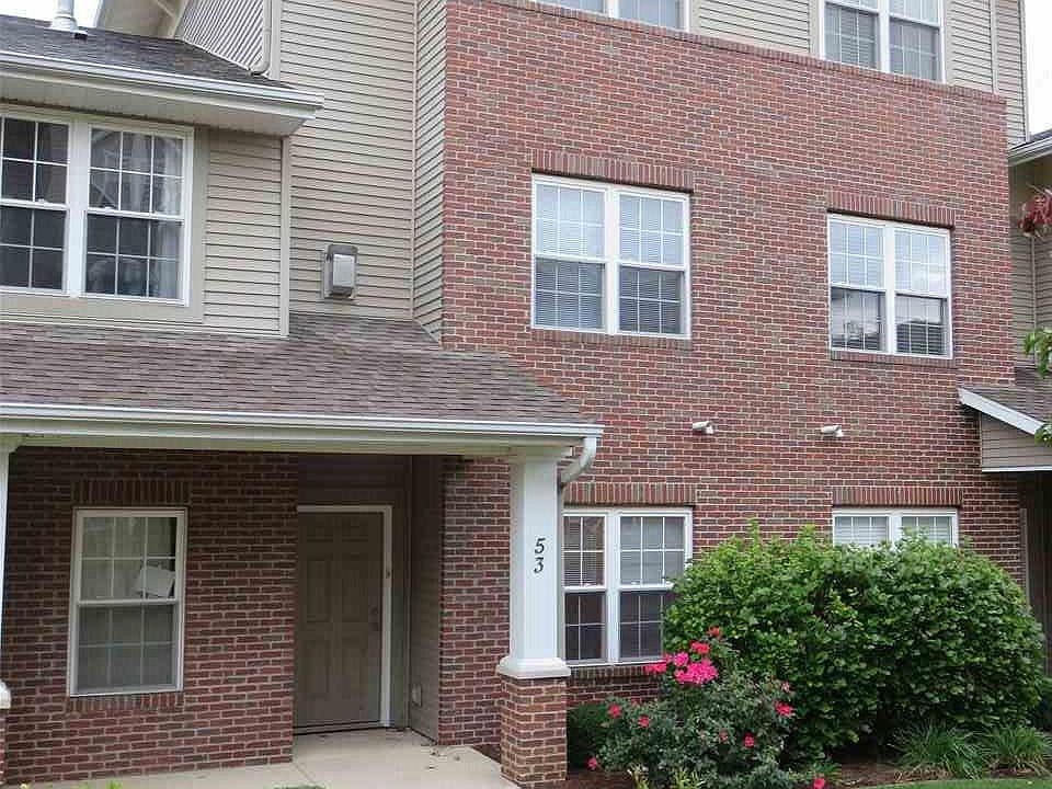 1st image of 11217 Oakwood Dr #56