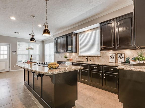4th image of 3531 Shady Village Dr