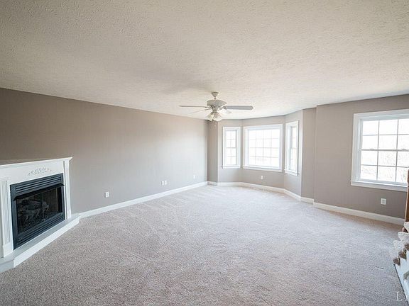 5th image of 751 Wyndhurst Dr