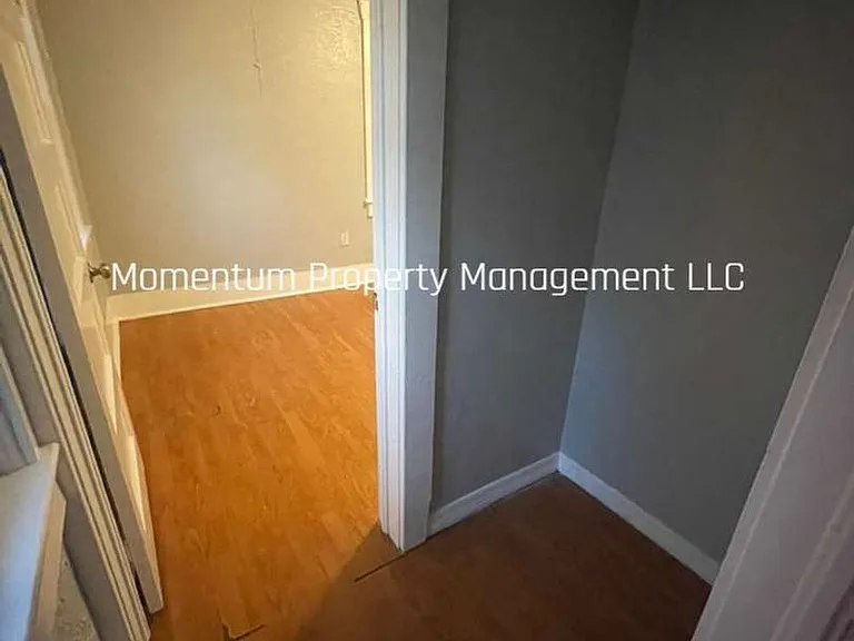 8406 N N Brks #C — Photo 5