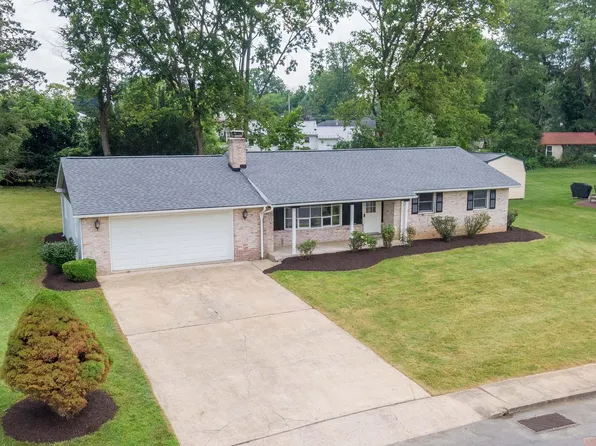 912 Forbes Rd, Carlisle, PA 17013