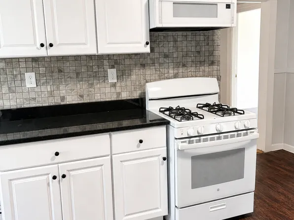 165 University Ave Unit 2, Lowell, MA 01854